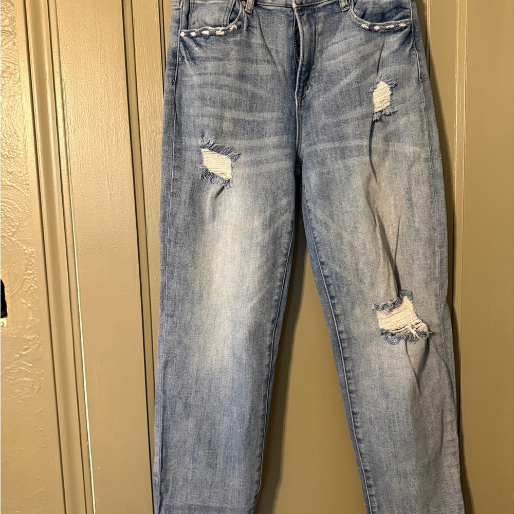Risen distressed boyfriend jeans